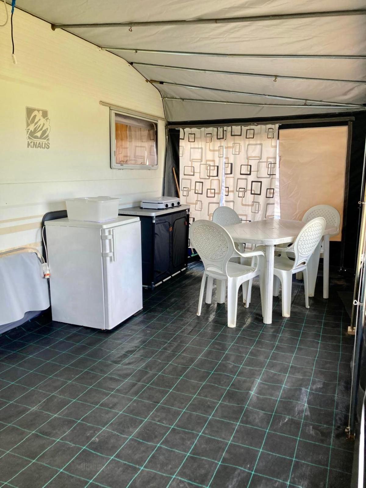 Camping Cala D'Ostia Pula Ngoại thất bức ảnh