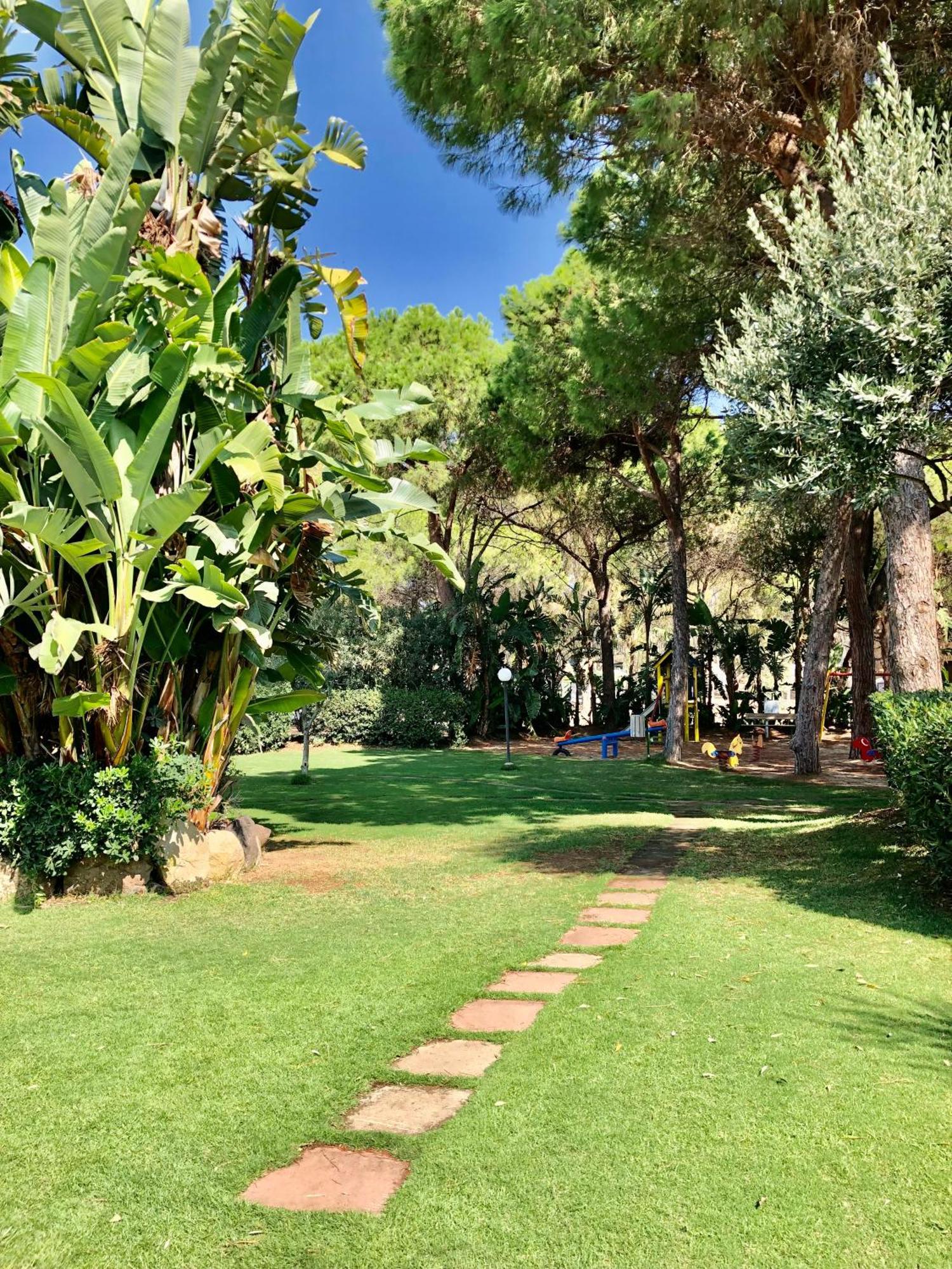 Camping Cala D'Ostia Pula Ngoại thất bức ảnh