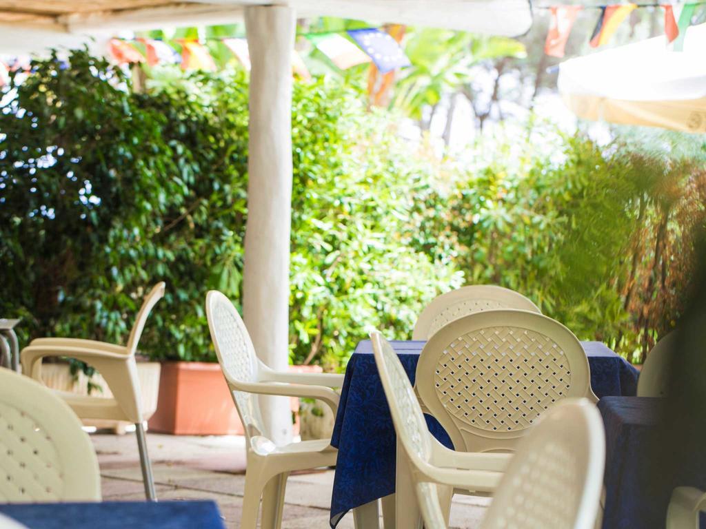 Camping Cala D'Ostia Pula Ngoại thất bức ảnh